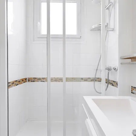 Duplex Raffine A Deux Pas De La Tour Eiffel - Avec A-c